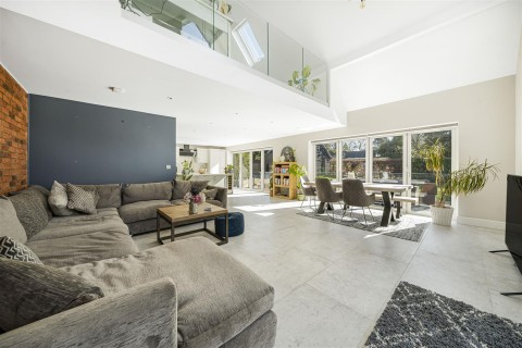Click the photo for more details of Hill Road, Watlington