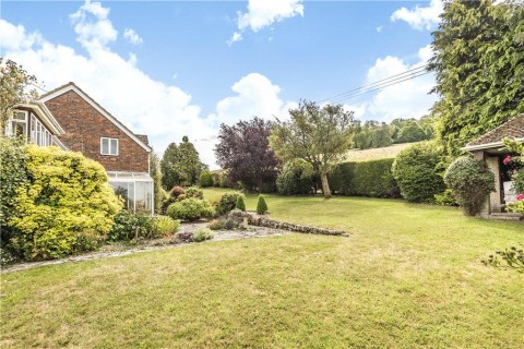 Click the photo for more details of Iwerne Minster, Blandford Forum, Dorset