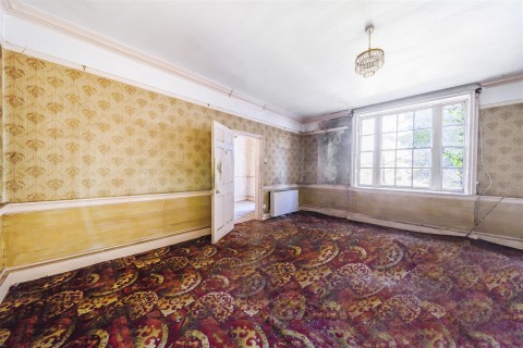 Click the photo for more details of Greenway, Woodbury
