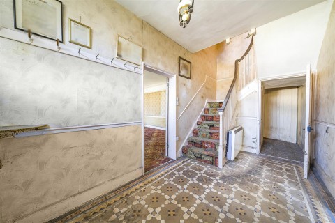 Click the photo for more details of Greenway, Woodbury