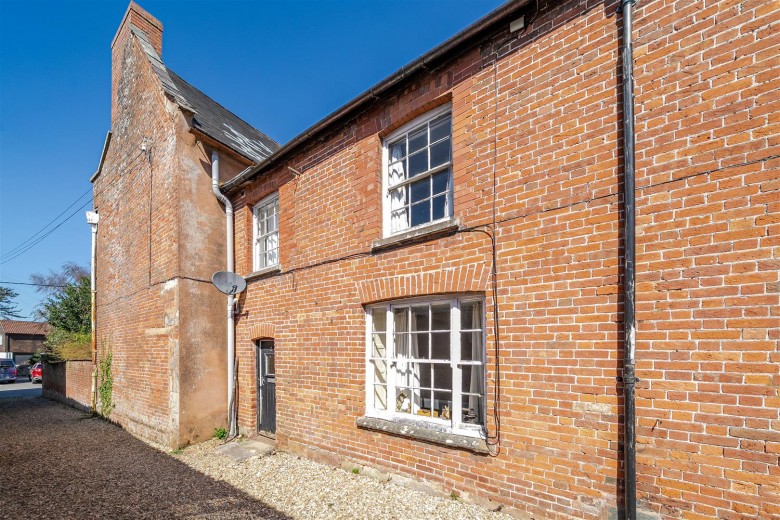 Click the photo for more details of Greenway, Woodbury