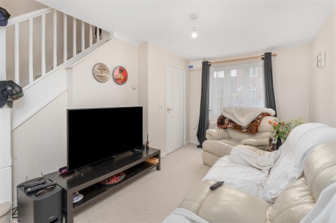 Click the photo for more details of Winter Gardens Way, Banbury