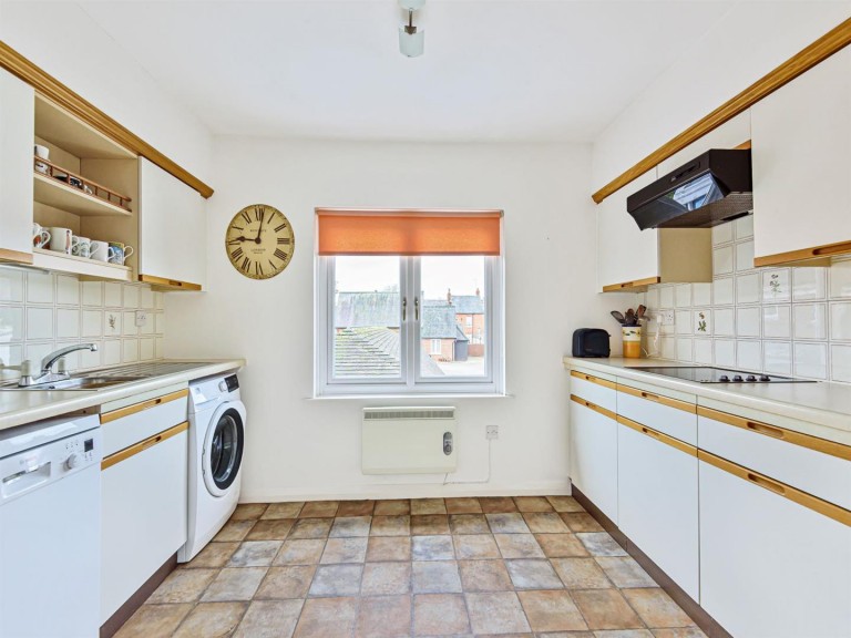 Images for The Lindens, Towcester, NN12