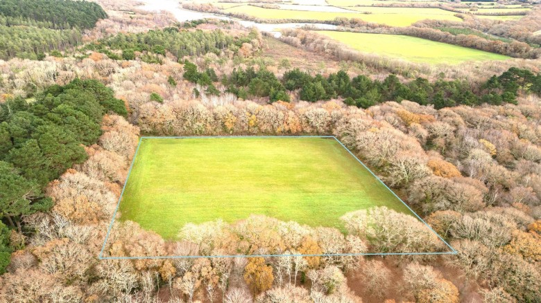 Click the photo for more details of Cranmore, Isle of Wight