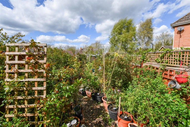 Images for Kingfisher Drive, Burwell