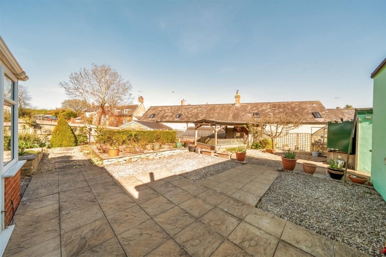 Images for Grove Lane, Weston, NN12