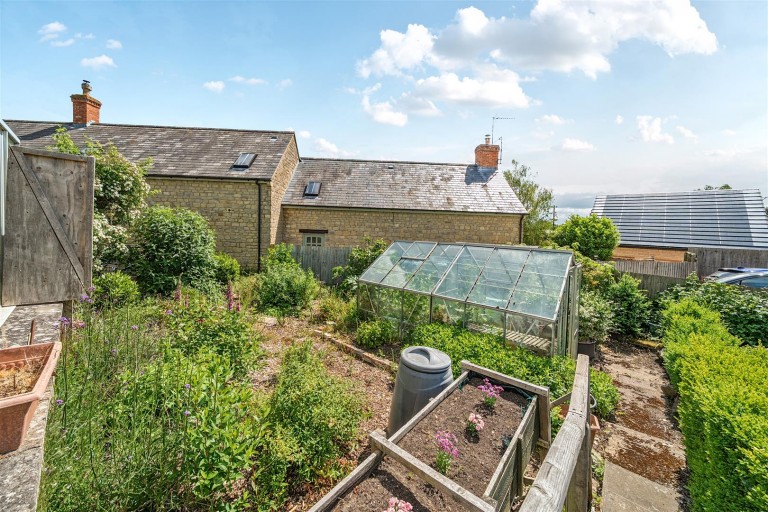Images for Grove Lane, Weston, NN12