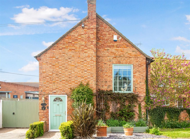Click the photo for more details of The Cottages, Long Bennington
