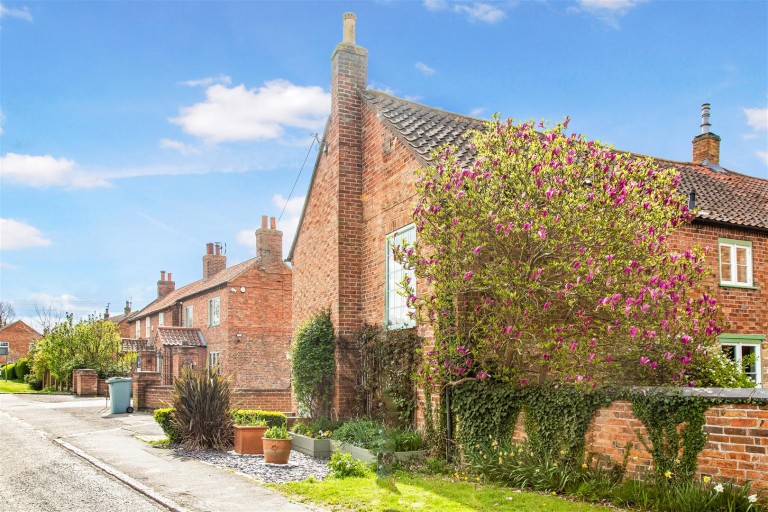 Images for The Cottages, Long Bennington