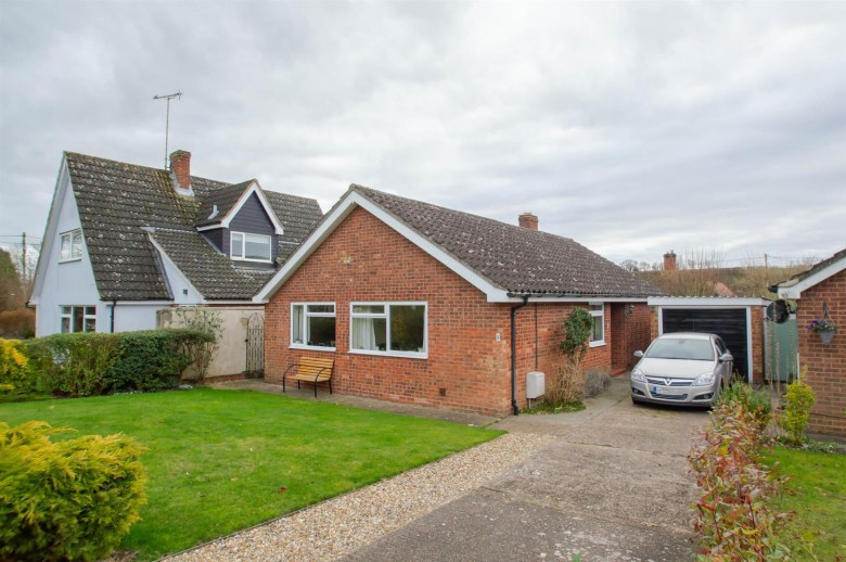 Click the photo for more details of Farmerie Road, Hundon