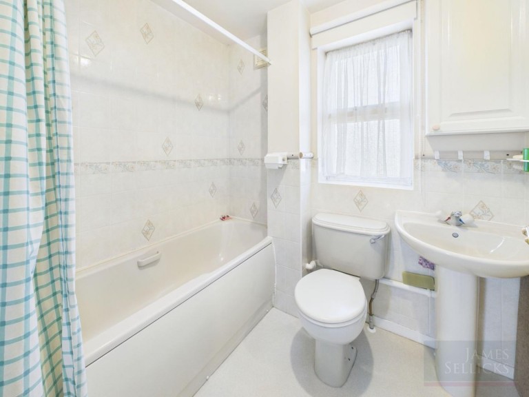 Images for Ivatt Close, Thurnby, Leicestershire