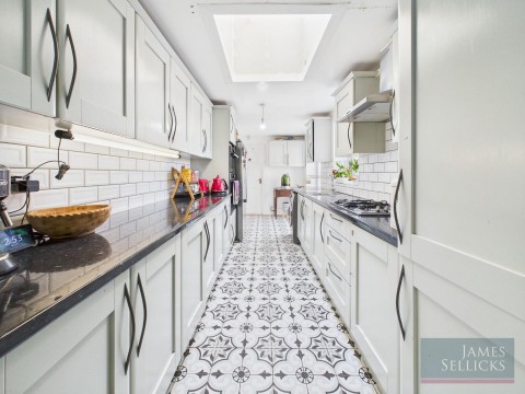 Click the photo for more details of Bellflower Road, Hamilton, Leicester