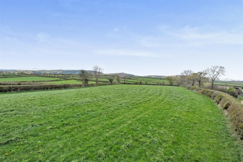 Click the photo for more details of Coads Green - 4.58 acres