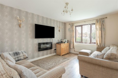 Click the photo for more details of Woburn Close, Banbury