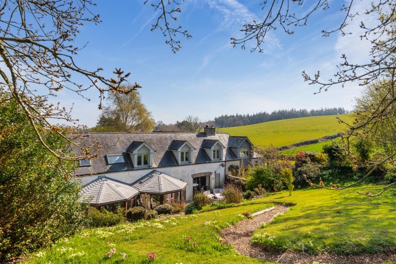 Click the photo for more details of Alston Lane, Churston Ferrers, Brixham