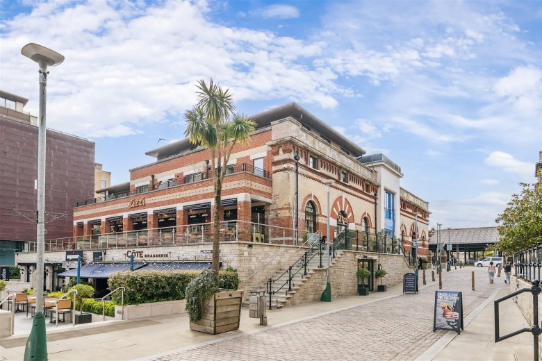 Click the photo for more details of Eldridge Street, Dorchester
