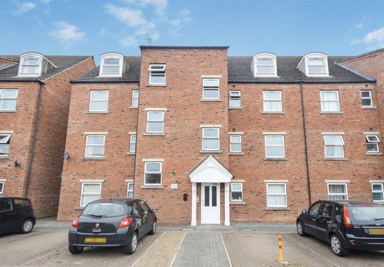 Click the photo for more details of Fairfax Street, Lincoln