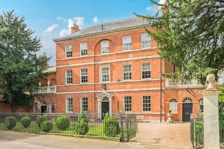 Click the photo for more details of Church Road, Belgrave, Leicester