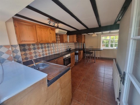 Click the photo for more details of High Street, Wellingore, Lincoln
