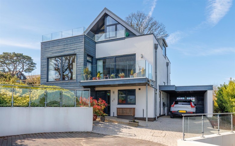 Click the photo for more details of Cowes, Isle of Wight