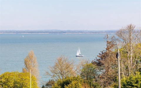 Click the photo for more details of Cowes, Isle of Wight