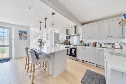 Click the photo for more details of Turnpike, Sampford Peverell, Tiverton