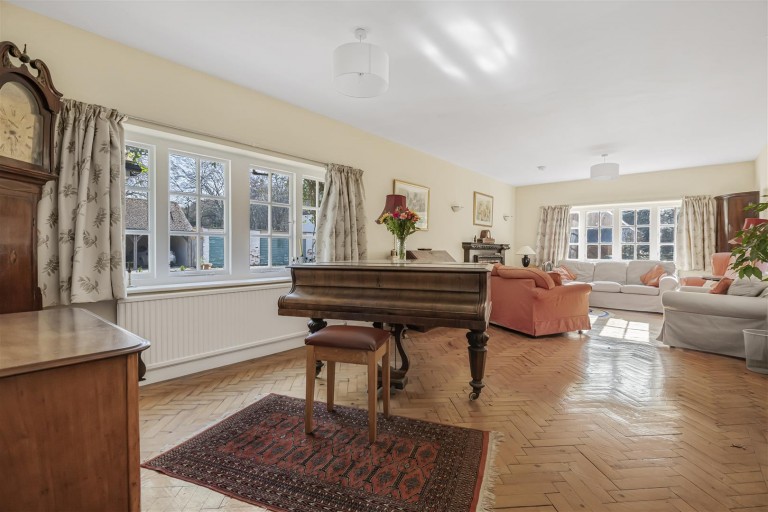 Images for Nuffield, Henley-On-Thames