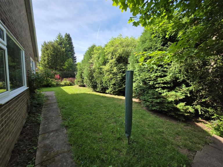 Images for Church Close, Blackfordby, DE11