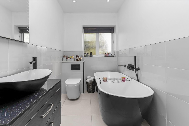 Images for Manor Close, Charwelton, Daventry, NN11
