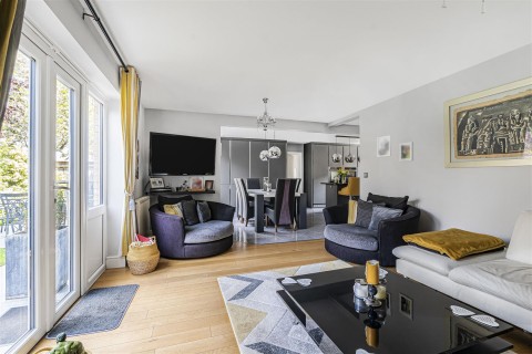 Click the photo for more details of Walson Way, Stansted