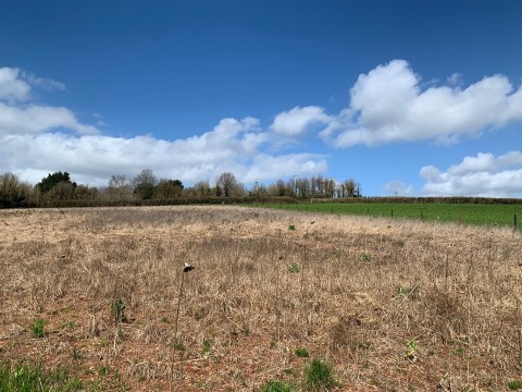 Click the photo for more details of Shillingford Abbot, Exeter