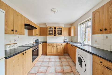Click the photo for more details of Brackley Road, Towcester, NN12
