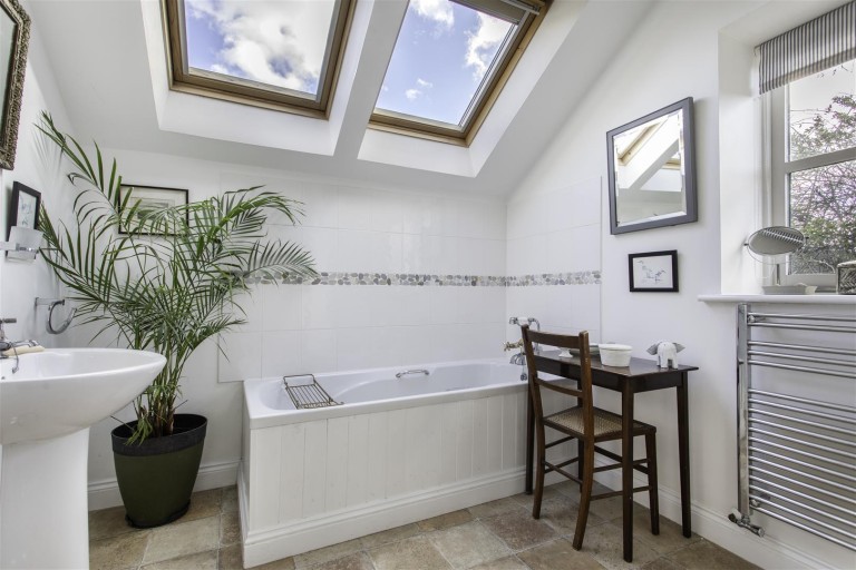 Images for Sawpit Lane, Dartington, Totnes