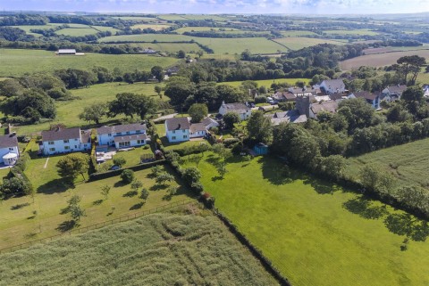 Click the photo for more details of Horwood, Bideford
