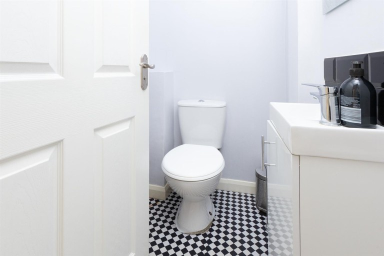 Images for Leicester Road, Lutterworth, LE17