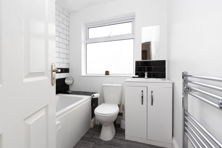 Images for Leicester Road, Lutterworth, LE17