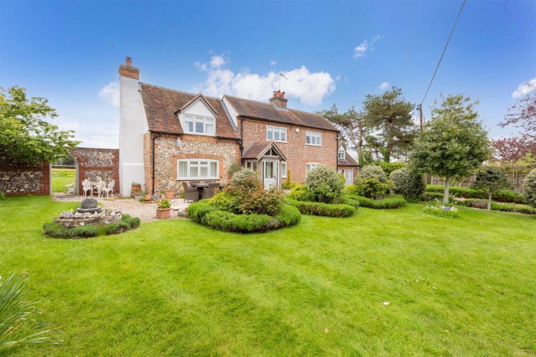 Images for Crocker End, Nettlebed, Henley-On-Thames