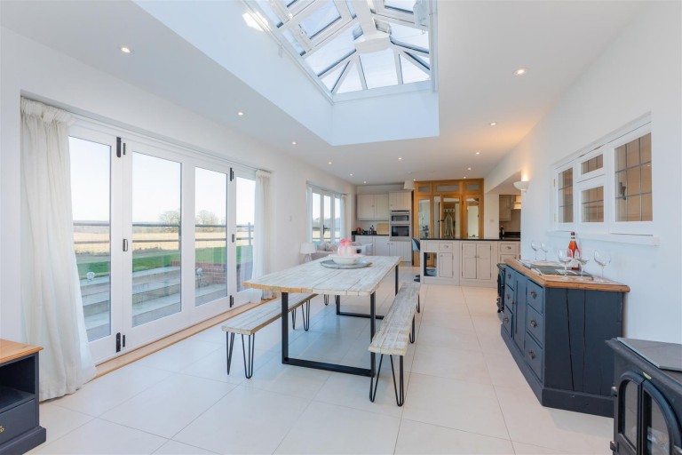 Images for Crocker End, Nettlebed, Henley-On-Thames