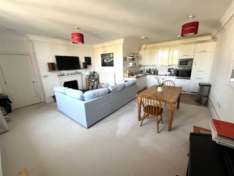 Click the photo for more details of Newbury Street, Wantage, Oxfordshire, OX12