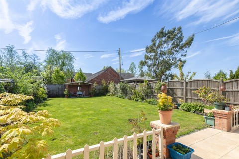 Click the photo for more details of Repton Road, Hartshorne, DE11