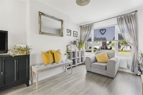 Click the photo for more details of Westfield Road, Benson, Wallingford