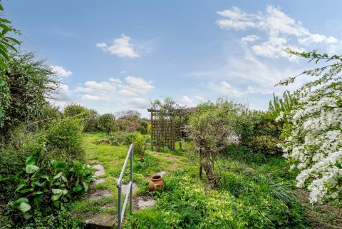 Click the photo for more details of Lamerton, Tavistock