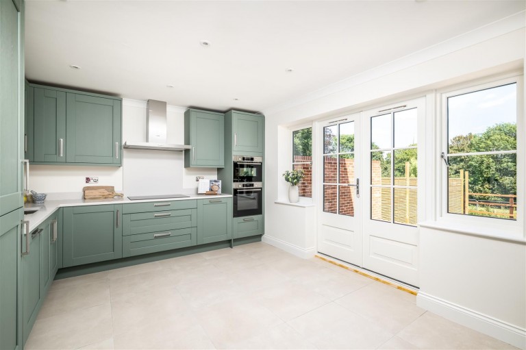 Images for Halls Close, Braughing