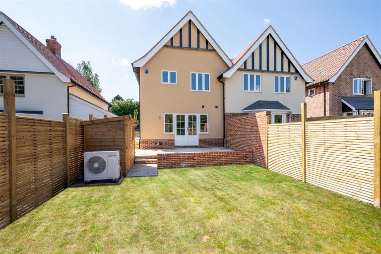 Images for Halls Close, Braughing