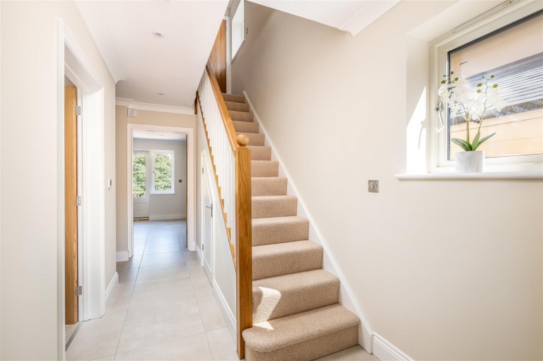 Images for Halls Close, Braughing
