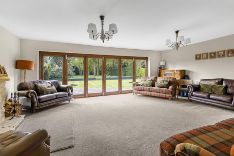 Click the photo for more details of Rugby Road, Binley Woods, Coventry, CV3