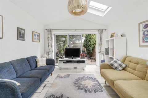 Click the photo for more details of Marlowe Road, Cambridge