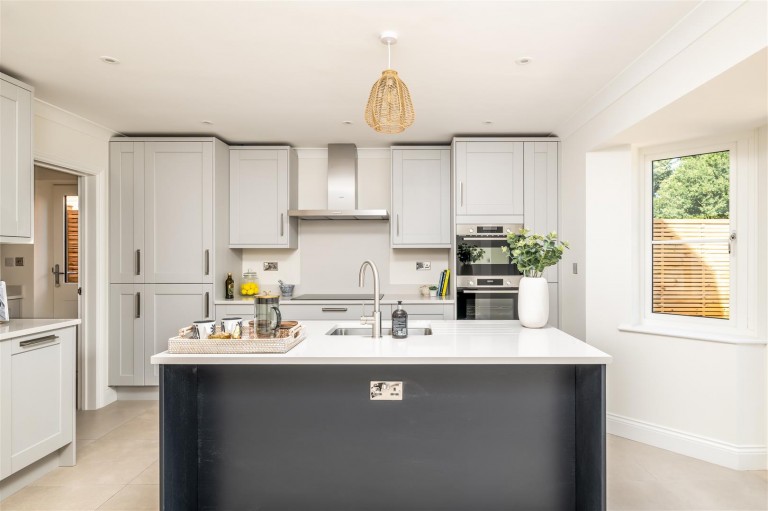 Images for Halls Close, Braughing