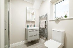 Images for Halls Close, Braughing