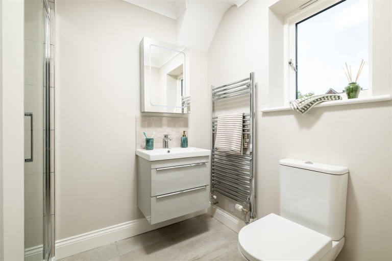 Images for Halls Close, Braughing